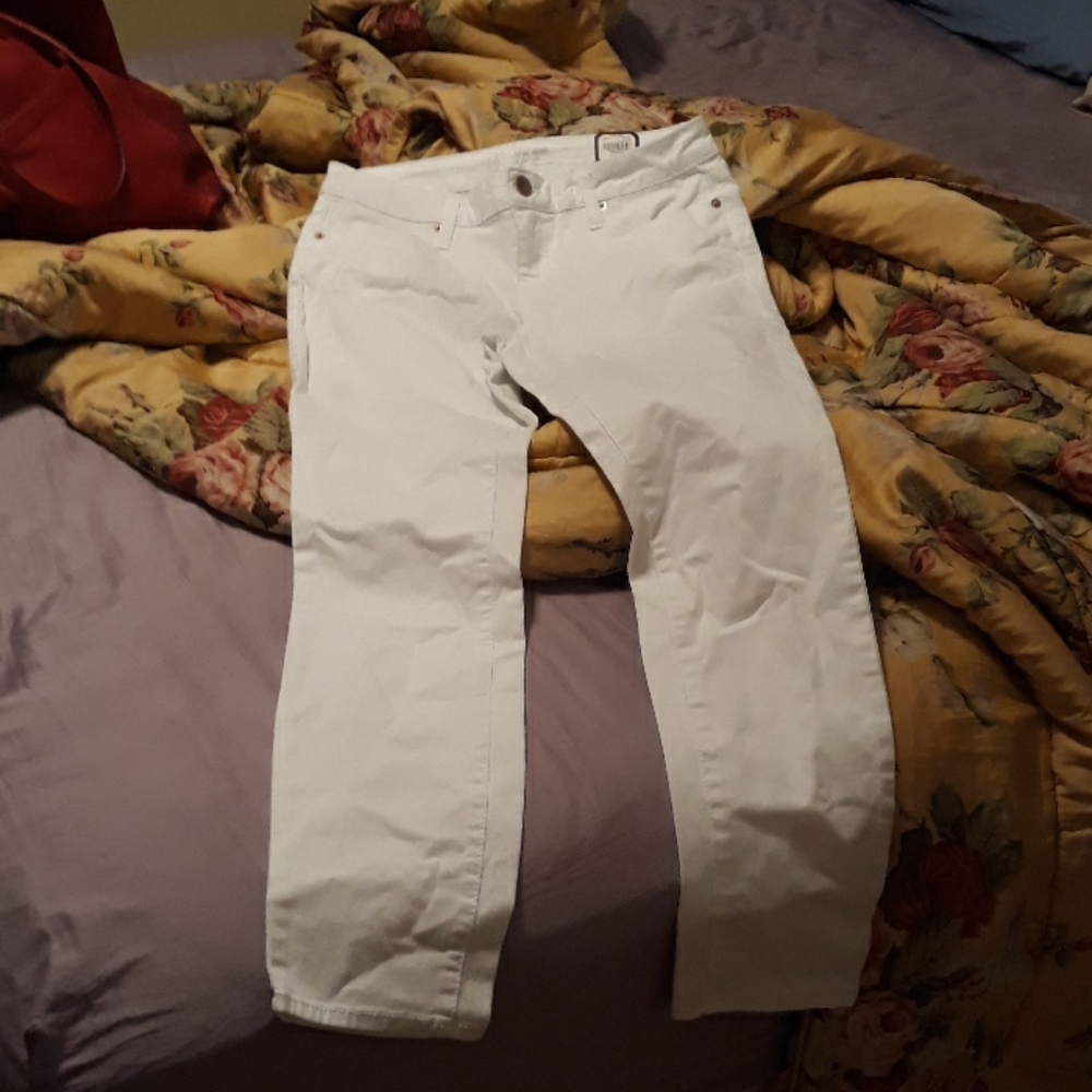 White Skinny Jeans NWT